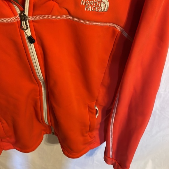 The North Face Women’s Red Zip Front Running Jacket Size Large - Picture 7 of 12